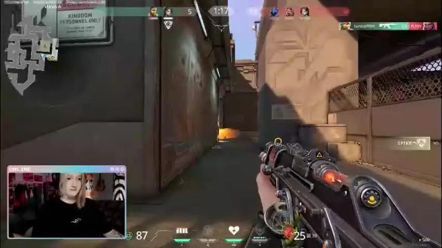 Image 7 of raiingurl Stream on Chaturbate on 2 months ago