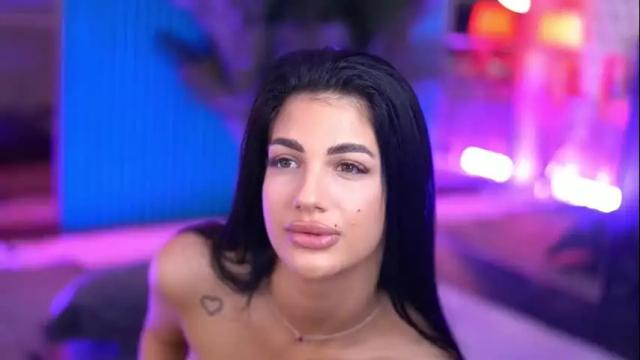Image 2 of raisakali Stream on Chaturbate on 18 days ago