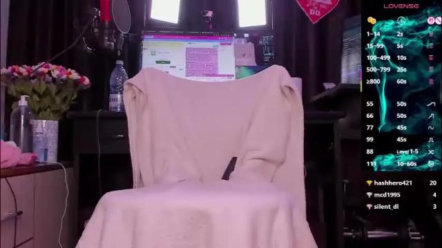 Image 4 of raissa_sky26 Stream on Chaturbate on 1 month ago