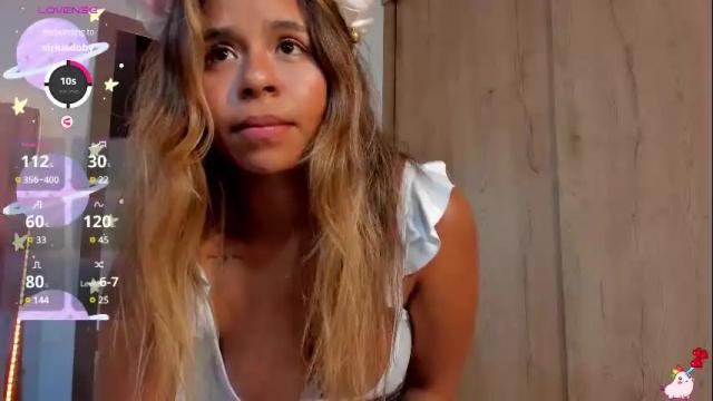 Image 3 of rajjnar_nina Stream on Chaturbate on 15 days ago