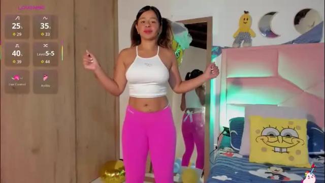 Image 6 of rajjnar_nina Stream on Chaturbate on 23 days ago