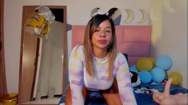 Image 2 of rajjnar_nina Stream on Chaturbate on 21 days ago