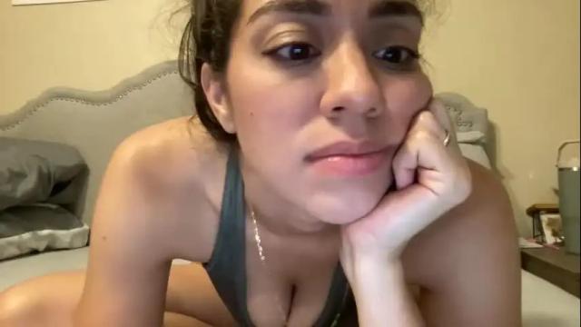 Image 3 of ramonajas Stream on Chaturbate on 6 days ago
