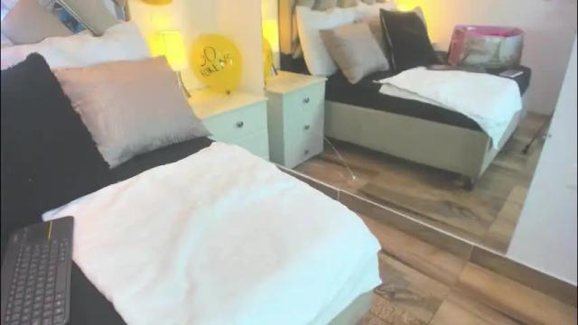 Thumbnail 1, raquel_moore's Stream at Chaturbate, 23 days ago