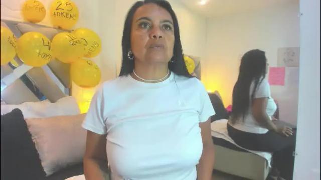 Image 3 of raquel_moore Stream on Chaturbate on 26 days ago