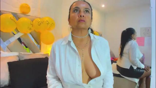 Image 12 of raquel_moore Stream on Chaturbate on 20 days ago
