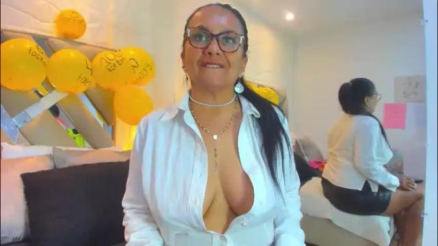 Image 8 of raquel_moore Stream on Chaturbate on 20 days ago
