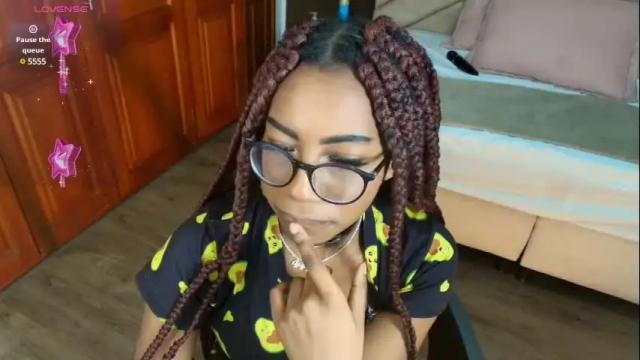 Image 6 of raqueljones_ Stream on Chaturbate on 1 month ago