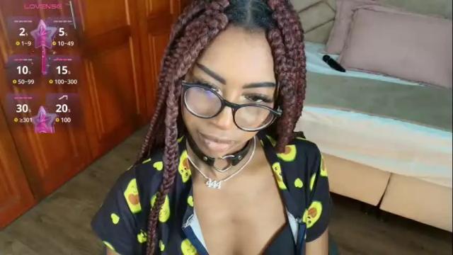 Image 7 of raqueljones_ Stream on Chaturbate on 1 month ago