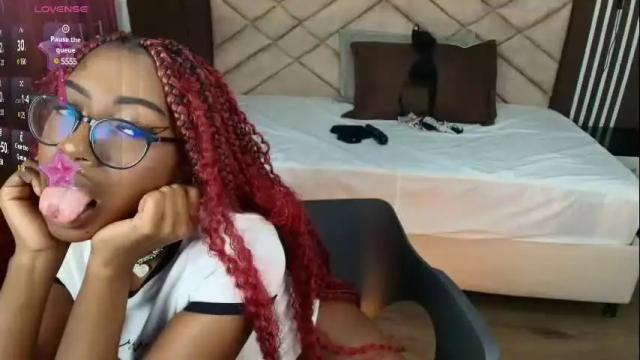 Image 4 of raqueljones_ Stream on Chaturbate on 16 days ago