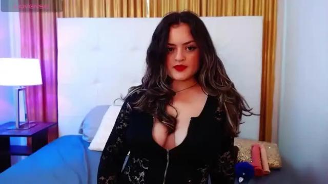 Image 8 of rashel_summer11 Stream on Chaturbate on 14 months ago