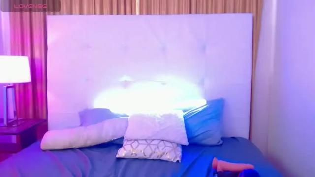 Image 12 of rashel_summer11 Stream on Chaturbate on 14 months ago
