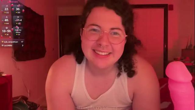 Image 2 of raspberrytommy Stream on Chaturbate on 2 months ago