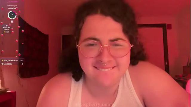 Image 4 of raspberrytommy Stream on Chaturbate on 2 months ago