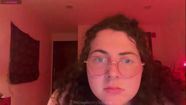 Image 11 of raspberrytommy Stream on Chaturbate on 1 month ago