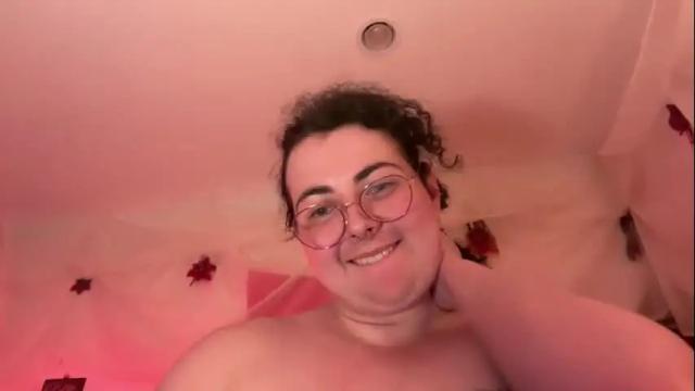 Image 2 of raspberrytommy Stream on Chaturbate on 1 month ago