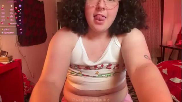 Image 8 of raspberrytommy Stream on Chaturbate on 11 days ago