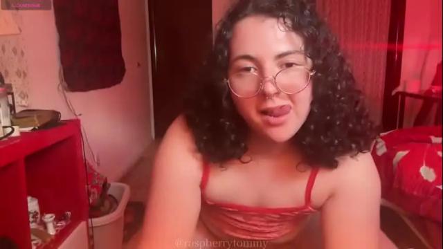 Image 6 of raspberrytommy Stream on Chaturbate on 4 days ago