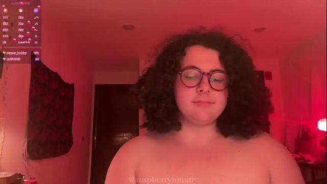 Image 11 of raspberrytommy Stream on Chaturbate on 2 days ago