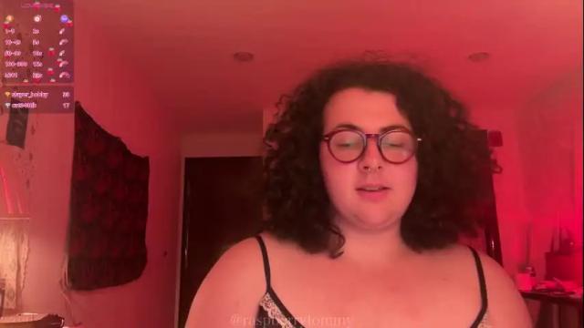 Image 2 of raspberrytommy Stream on Chaturbate on 2 days ago