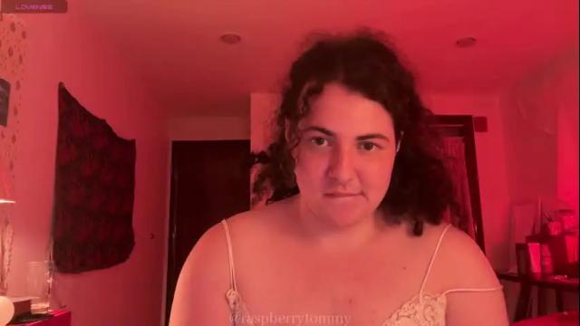 Image 3 of raspberrytommy Stream on Chaturbate on 5 months ago