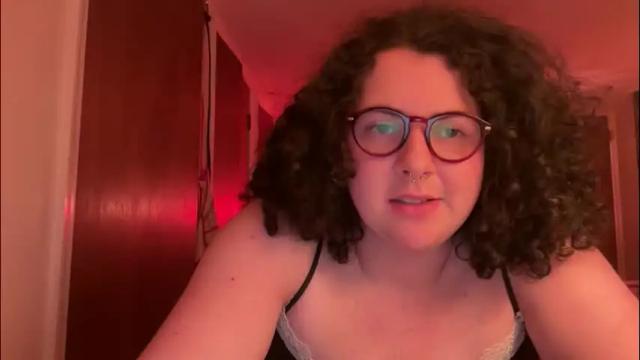 Image 10 of raspberrytommy Stream on Chaturbate on 4 months ago