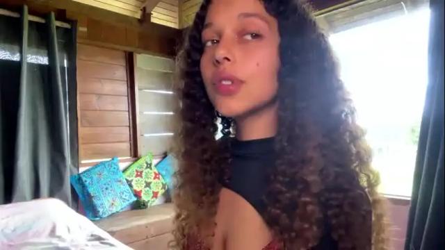 Image 10 of rati_curly Stream on Chaturbate on 1 month ago