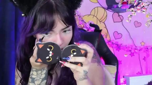 Image 12 of raven_bittersweet Stream on Chaturbate on 13 months ago