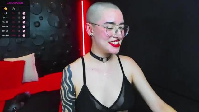 Image 7 of raven_darkness Stream on Chaturbate on 19 months ago