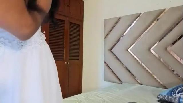 Image 3 of raven_foxter1 Stream on Chaturbate on 3 months ago