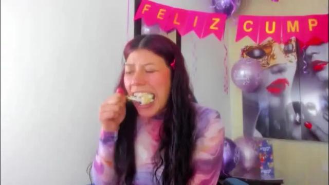 Image 7 of raven_rouge Stream on Chaturbate on 24 days ago