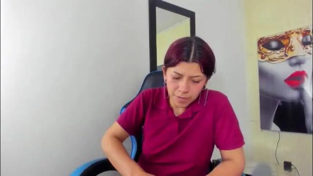 Image 4 of raven_rouge Stream on Chaturbate on 20 days ago