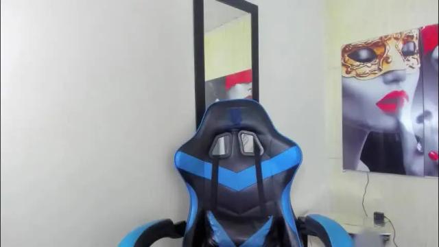 Image 8 of raven_rouge Stream on Chaturbate on 20 days ago