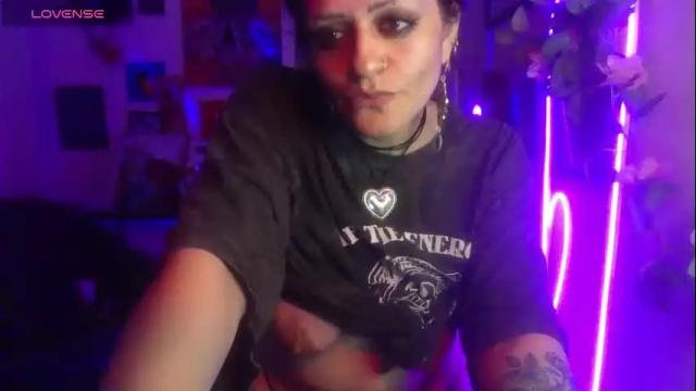 Thumbnail 1, ravenandsin's Stream at Chaturbate, 1 month ago