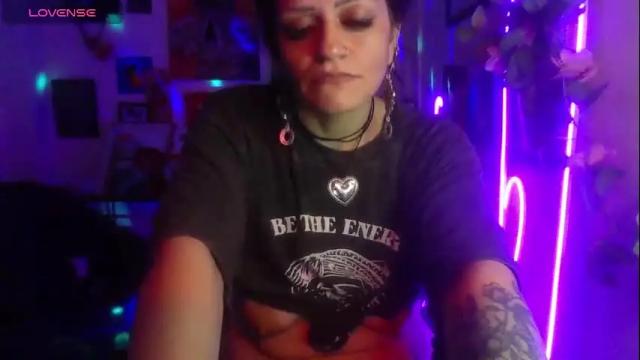 Image 2 of ravenandsin Stream on Chaturbate on 1 month ago