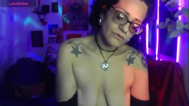Image 4 of ravenandsin Stream on Chaturbate on 15 days ago