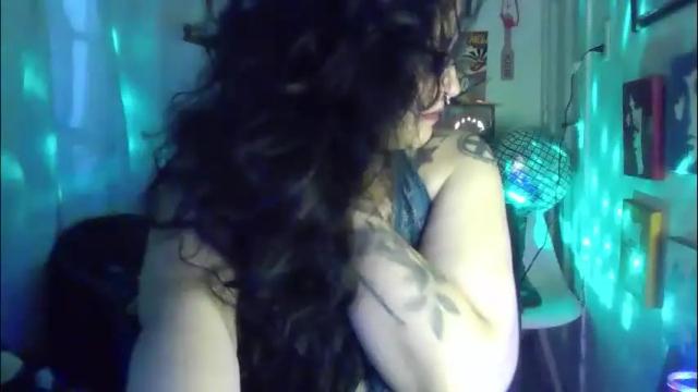 Image 4 of ravenandsin Stream on Chaturbate on 12 days ago