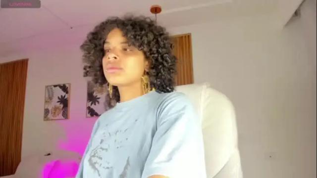 Image 4 of ravenlee_ Stream on Chaturbate on 1 month ago