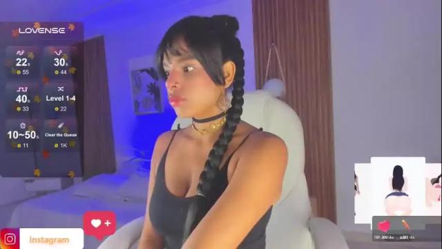 Image 6 of ravenlee_ Stream on Chaturbate on 9 days ago