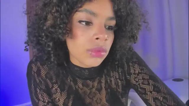 Image 10 of ravenlee_ Stream on Chaturbate on 3 months ago