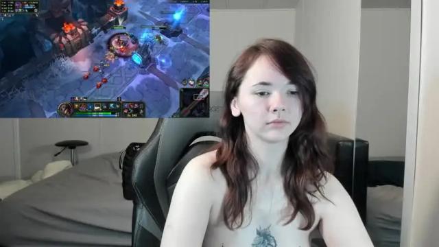 Image 11 of ravenmoore_97 Stream on Chaturbate on 22 months ago