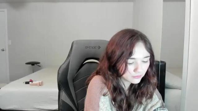 Image 8 of ravenmoore_97 Stream on Chaturbate on 22 months ago
