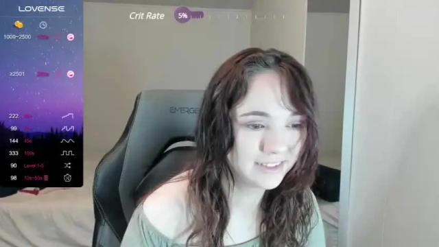 Image 7 of ravenmoore_97 Stream on Chaturbate on 21 months ago