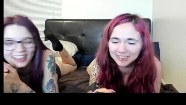 Image 3 of ravenmoore_97 Stream on Chaturbate on 15 months ago