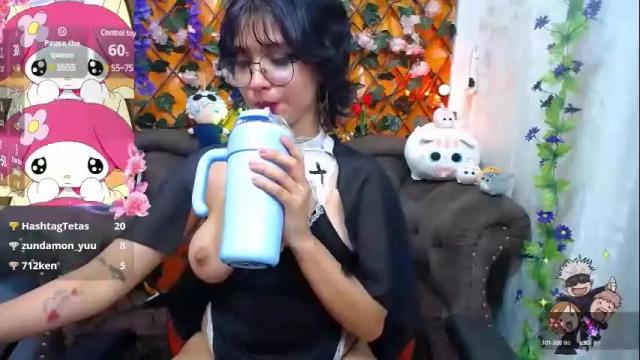 Image 7 of ravenn_20 Stream on Chaturbate on 1 month ago