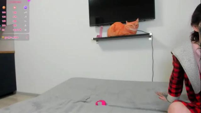 Image 11 of ravenoousbiter Stream on Chaturbate on 18 days ago