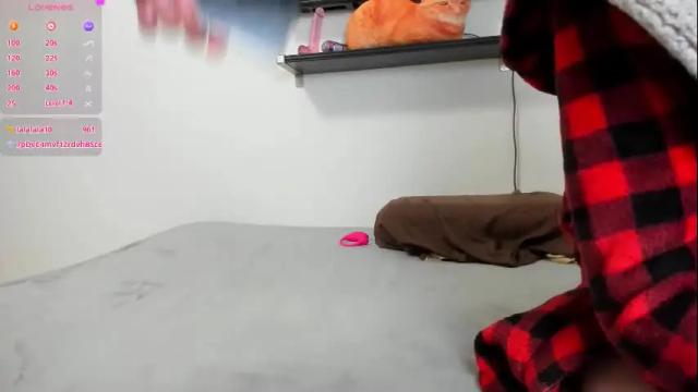 Image 6 of ravenoousbiter Stream on Chaturbate on 6 months ago