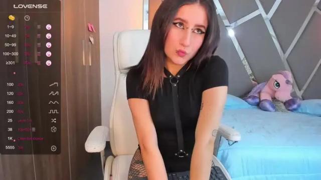 Image 7 of ravenwalkerr Stream on Chaturbate on 14 months ago
