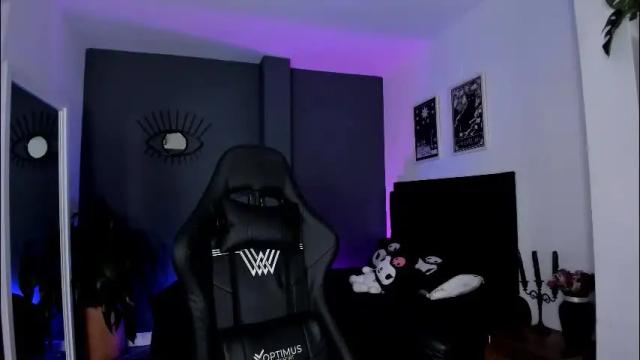 Image 10 of ravenwitch_ Stream on Chaturbate on 2 months ago