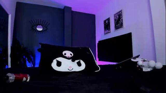 Image 4 of ravenwitch_ Stream on Chaturbate on 1 month ago
